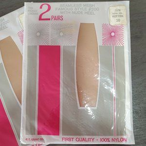 Lot of 2 WT Grant Mist Tone Seamless New Heel Stockings sz 10 New Old Stock